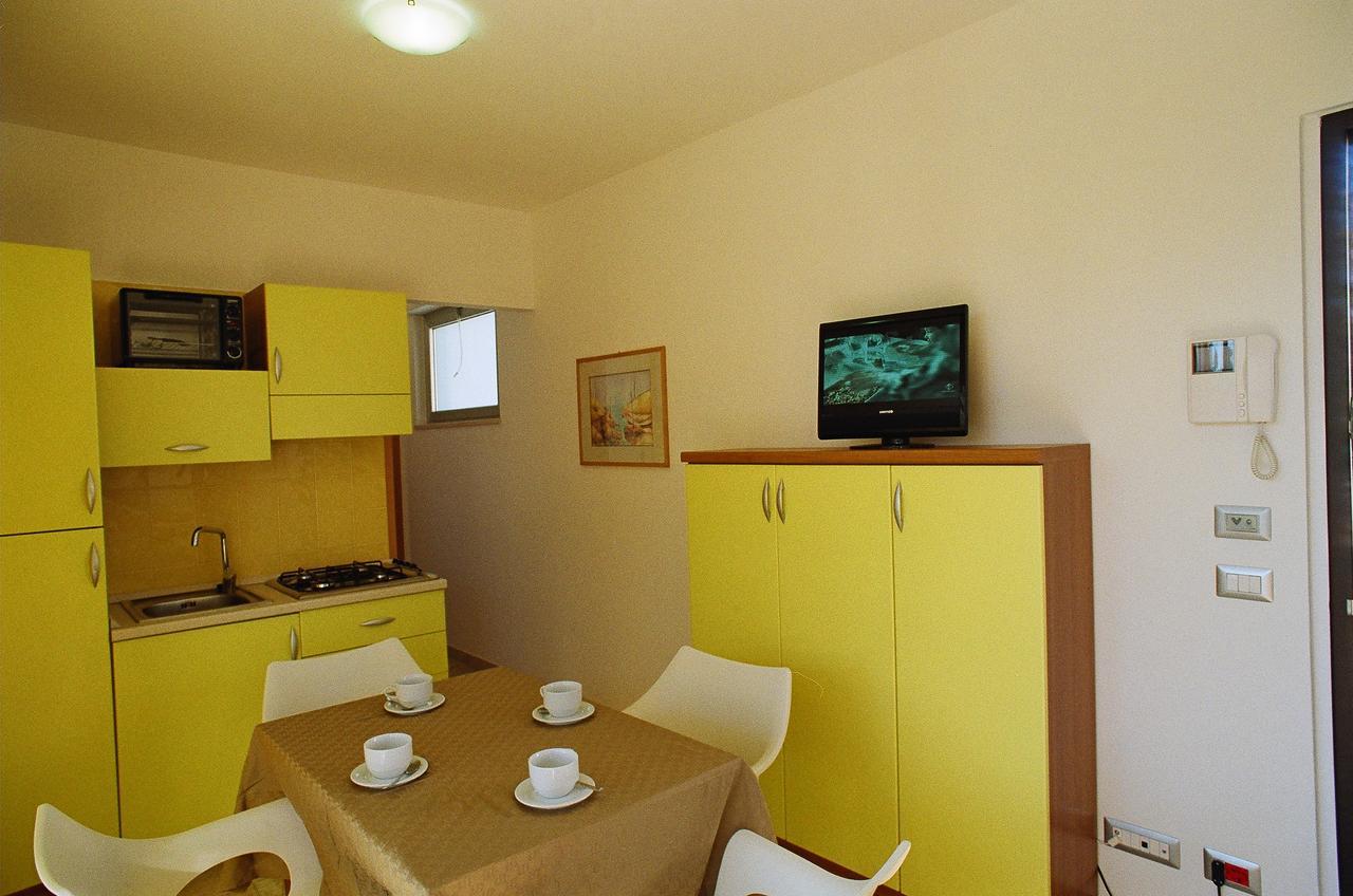 Апартаменты Residenza Alpaluba Васто Экстерьер фото